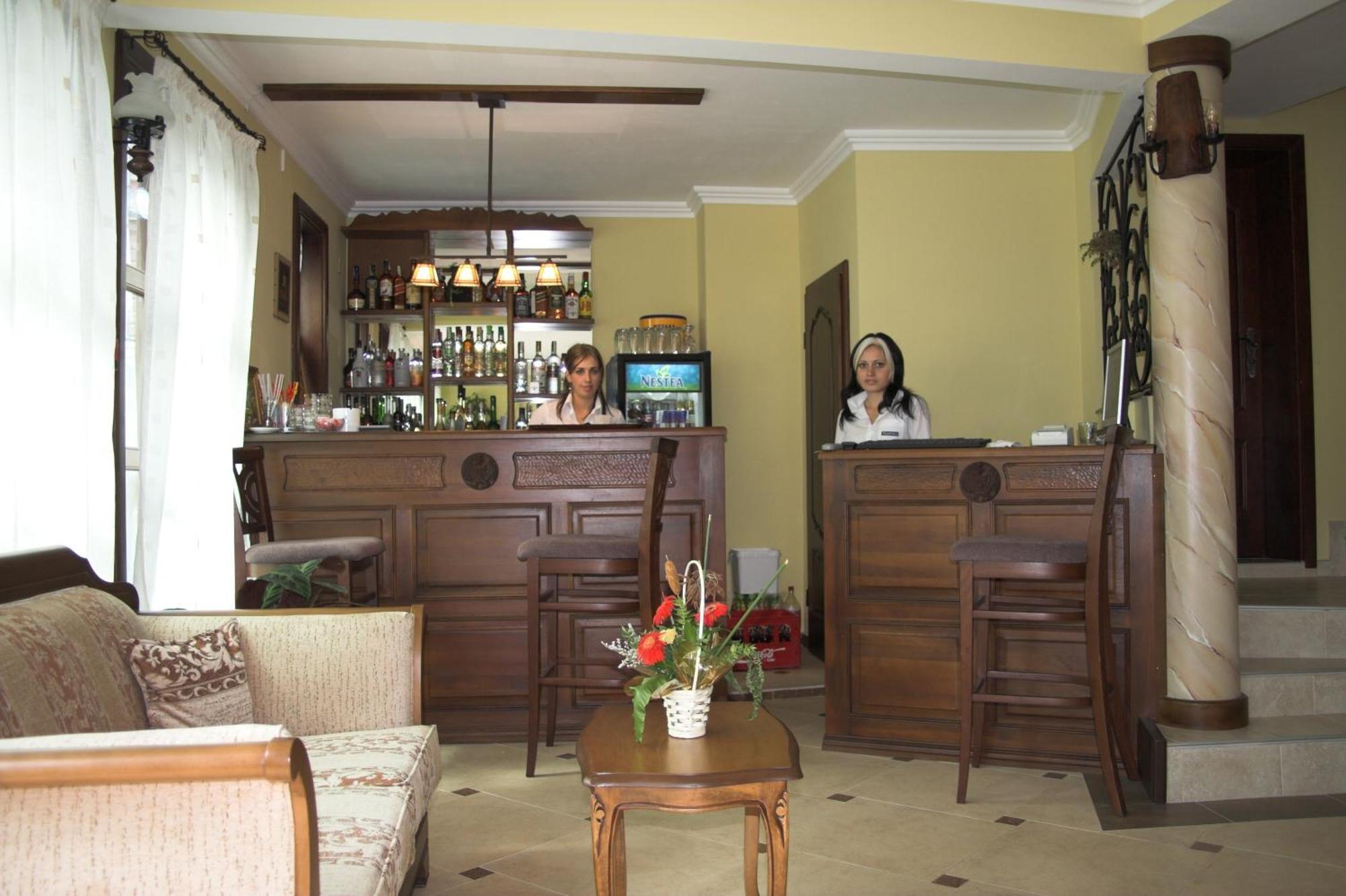 Hotel Old Times Asenovgrad ภายนอก รูปภาพ