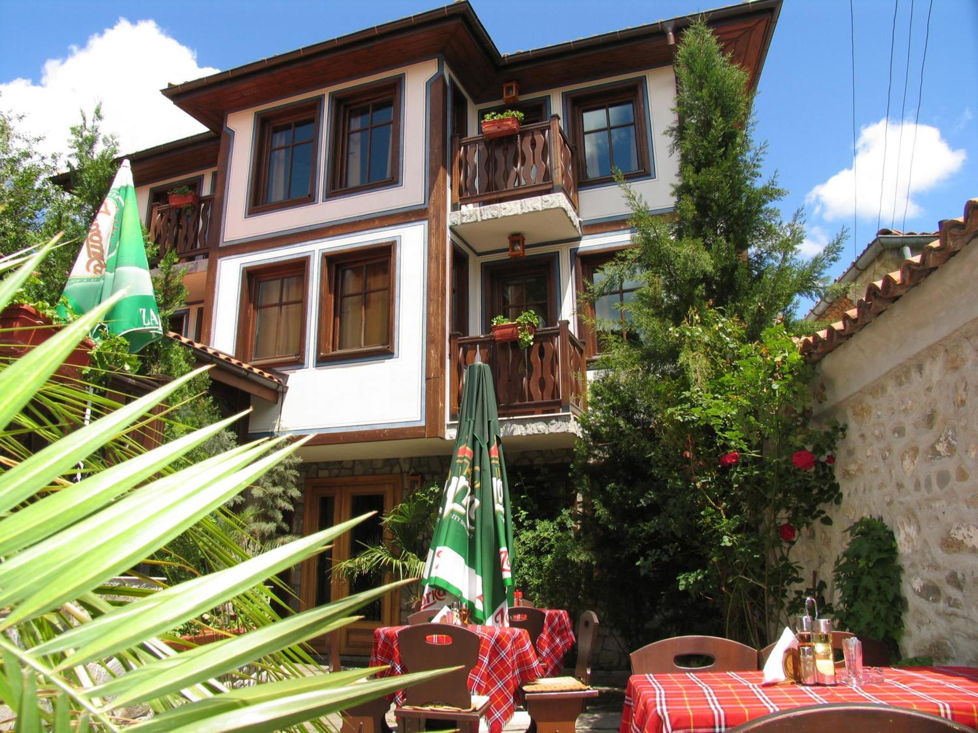 Hotel Old Times Asenovgrad ภายนอก รูปภาพ